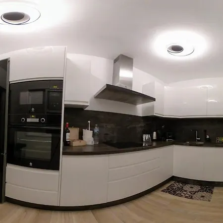 Spacious 500 M From The Sea! Playa Del Duque *