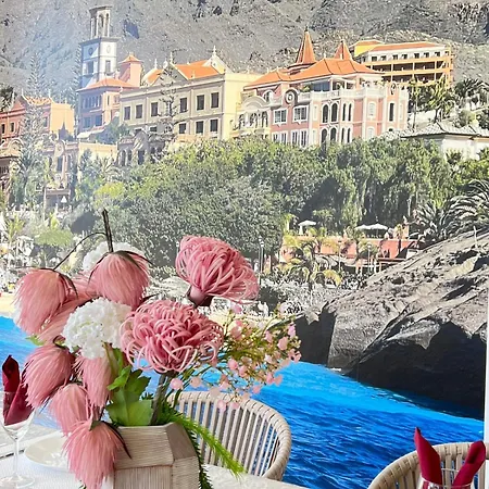 Spacious 500 M From The Sea! Playa Del Duque Сasa de vacaciones