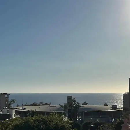Spacious 500 M From The Sea! Playa Del Duque Hébergement de vacances *