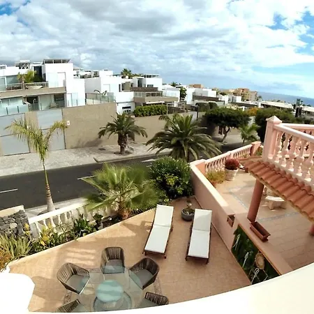 Hébergement de vacances Spacious 500 M From The Sea! Playa Del Duque *
