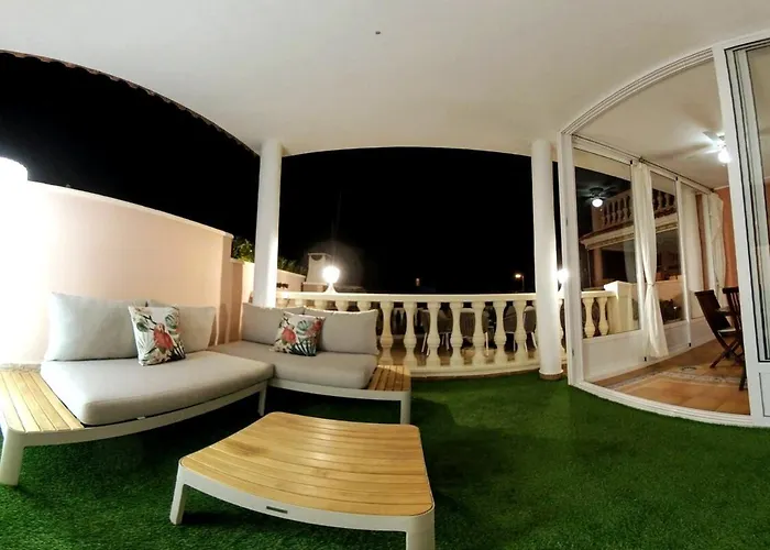 Spacious 500 M From The Sea! Playa Del Duque