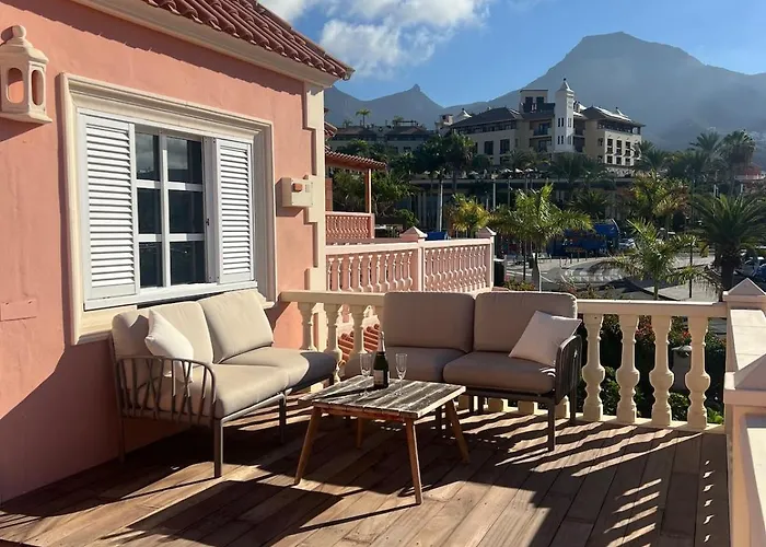 Spacious 500 M From The Sea! Playa Del Duque Holiday home *