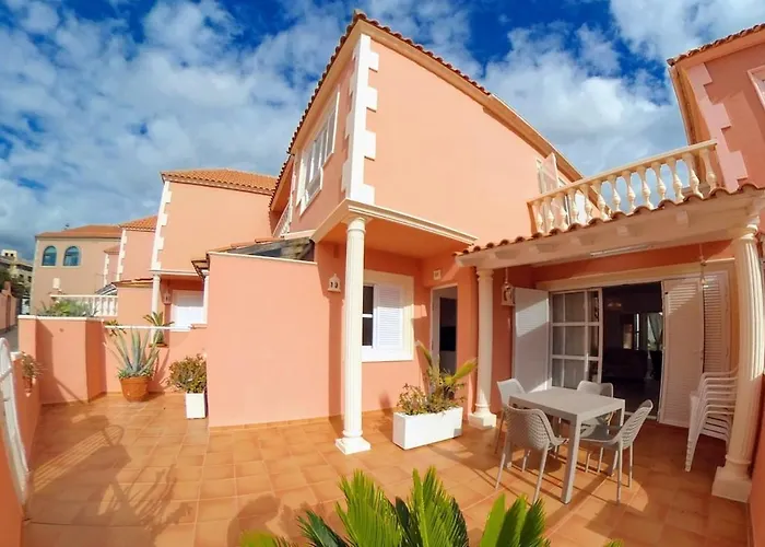 Holiday home Spacious 500 M From The Sea! Playa Del Duque *