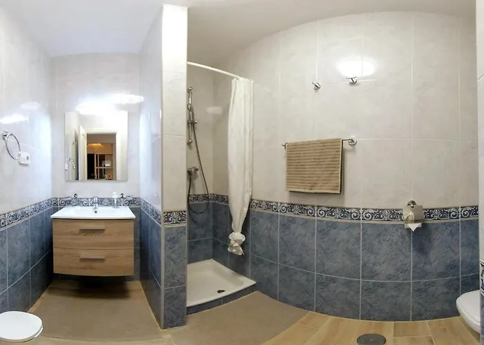 Spacious 500 M From The Sea! Playa Del Duque Holiday home