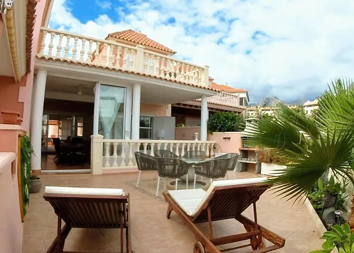 펜션 Spacious 500 M From The Sea! Playa Del Duque