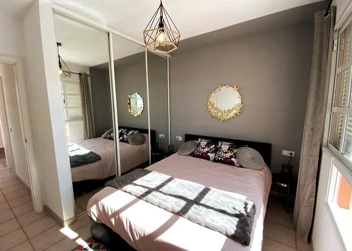 Casa de Férias Spacious 500 M From The Sea! Playa Del Duque Costa Adeje (Tenerife)