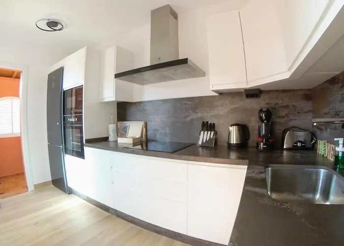 度假居 Spacious 500 M From The Sea! Playa Del Duque *