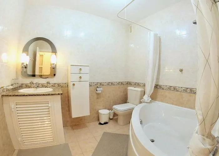 Spacious 500 M From The Sea! Playa Del Duque Casa de Férias Costa Adeje (Tenerife)