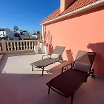 Spacious 500 M From The Sea! Playa Del Duque 度假居 *