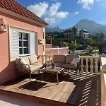 Spacious 500 M From The Sea! Playa Del Duque 度假居 *