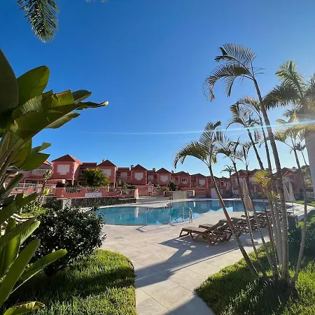 度假居 Spacious 500 M From The Sea! Playa Del Duque 阿德耶